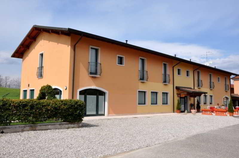 Hotel Agli Ulivi ヴァレッジョ・スル・ミンチョ エクステリア 写真