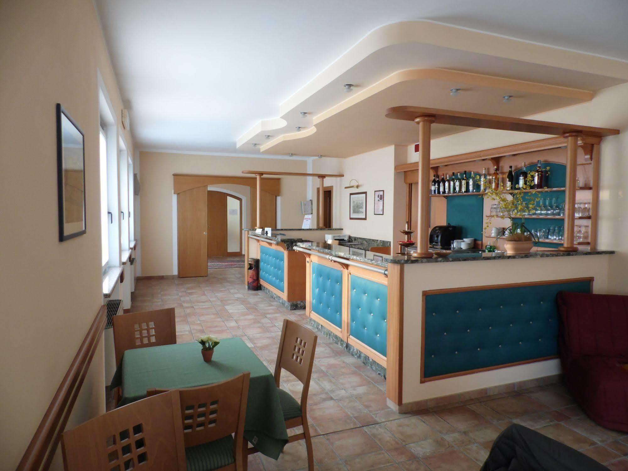 Hotel Agli Ulivi ヴァレッジョ・スル・ミンチョ エクステリア 写真
